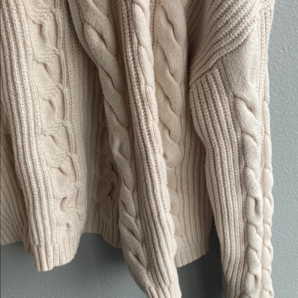 Jessica Simpson Cream Cable Knit Sweater - Picture 4 of 5